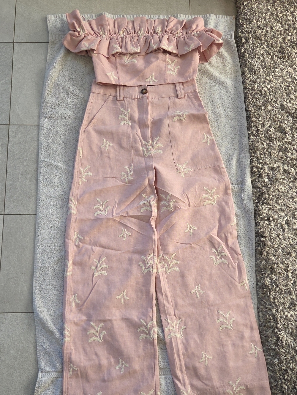 Pink Off-Shoulder Wide-Leg Pant & Top Set with Embroidered Detail